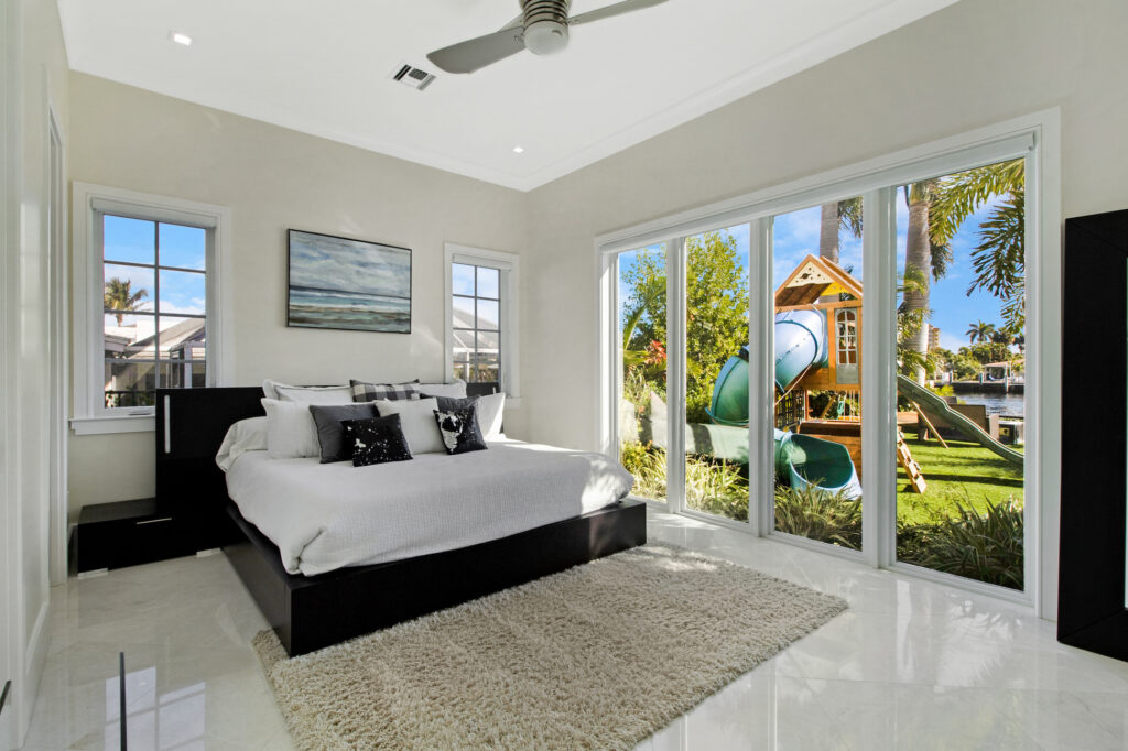 Professional Interior Real Estate Photographer image South Florida