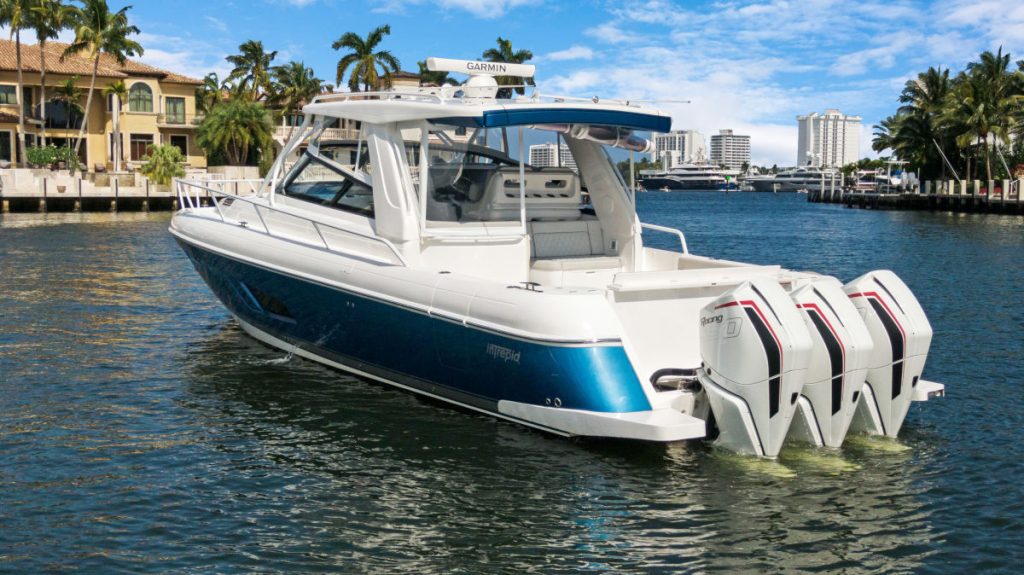 AccuTour_Yacht_Photography-HD-Intrepid-37